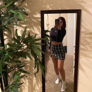 Black and white knitted skirt🎄